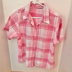 Women’s Plaid Shirt.  Size Large